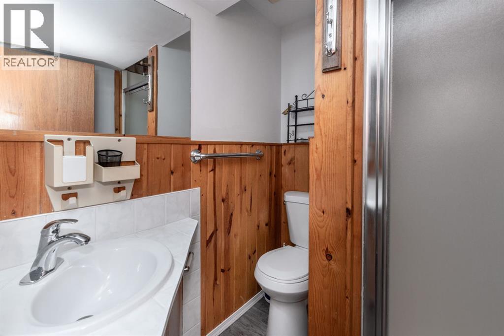 207 Fallswater Road Ne, Calgary, Alberta  T3J 1B2 - Photo 31 - A2258804