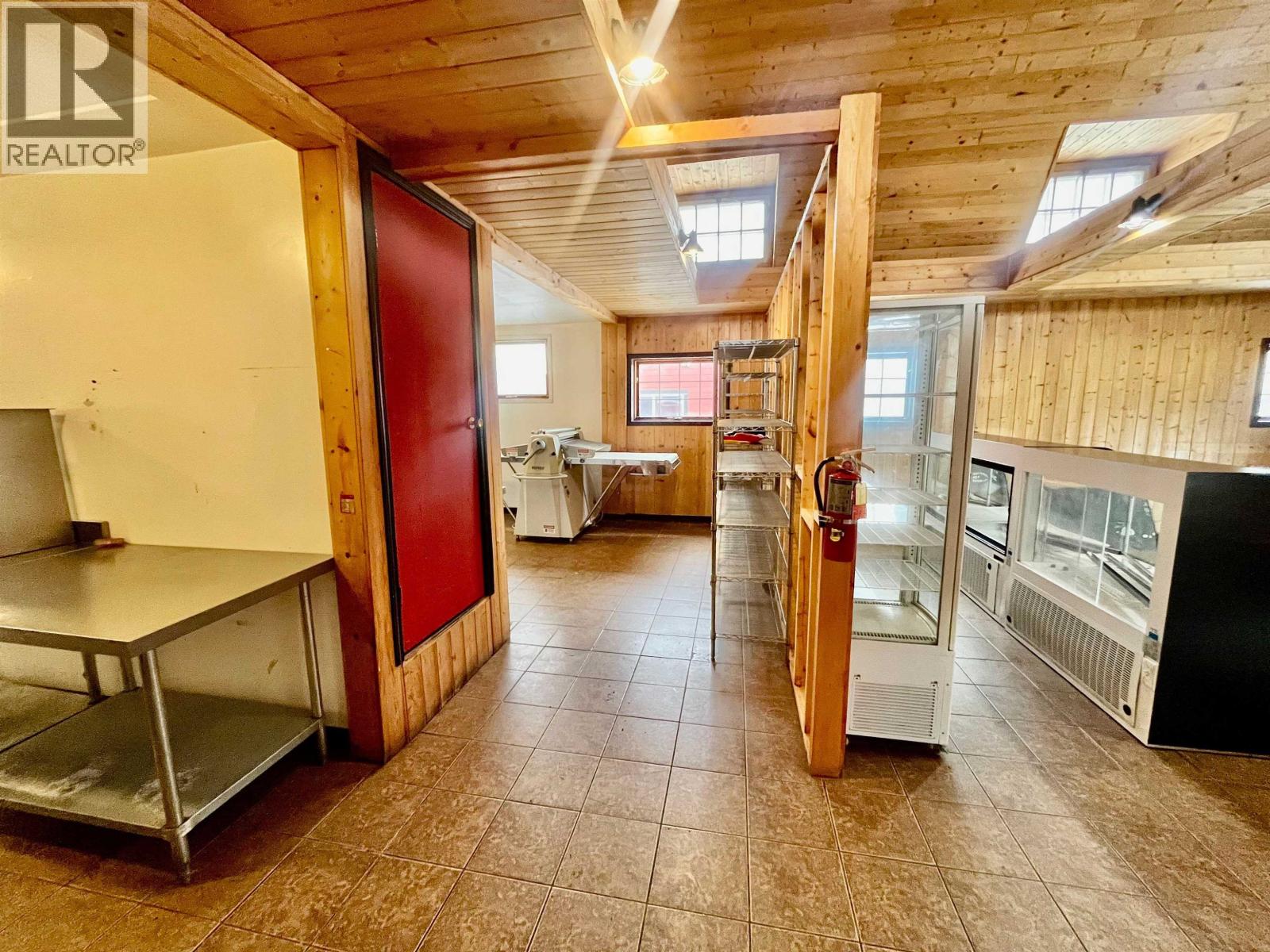 10419 100 Avenue, Fort St. John, British Columbia  V1J 1Z1 - Photo 19 - C8066746