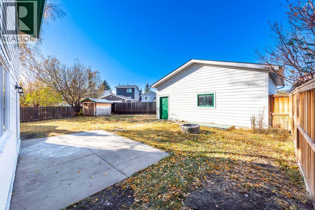 13 Martingrove Court Ne, Calgary, Alberta  T3J 2S3 - Photo 10 - A2267085