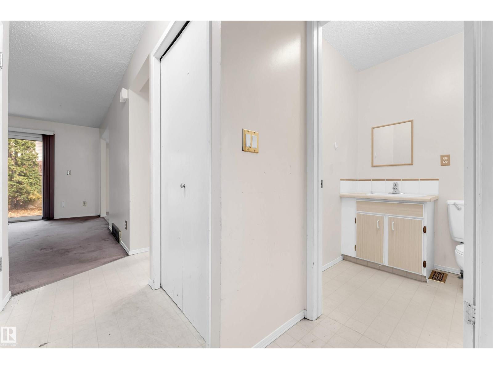 2363 85 St Nw, Edmonton, Alberta  T6K 3H1 - Photo 6 - E4464991