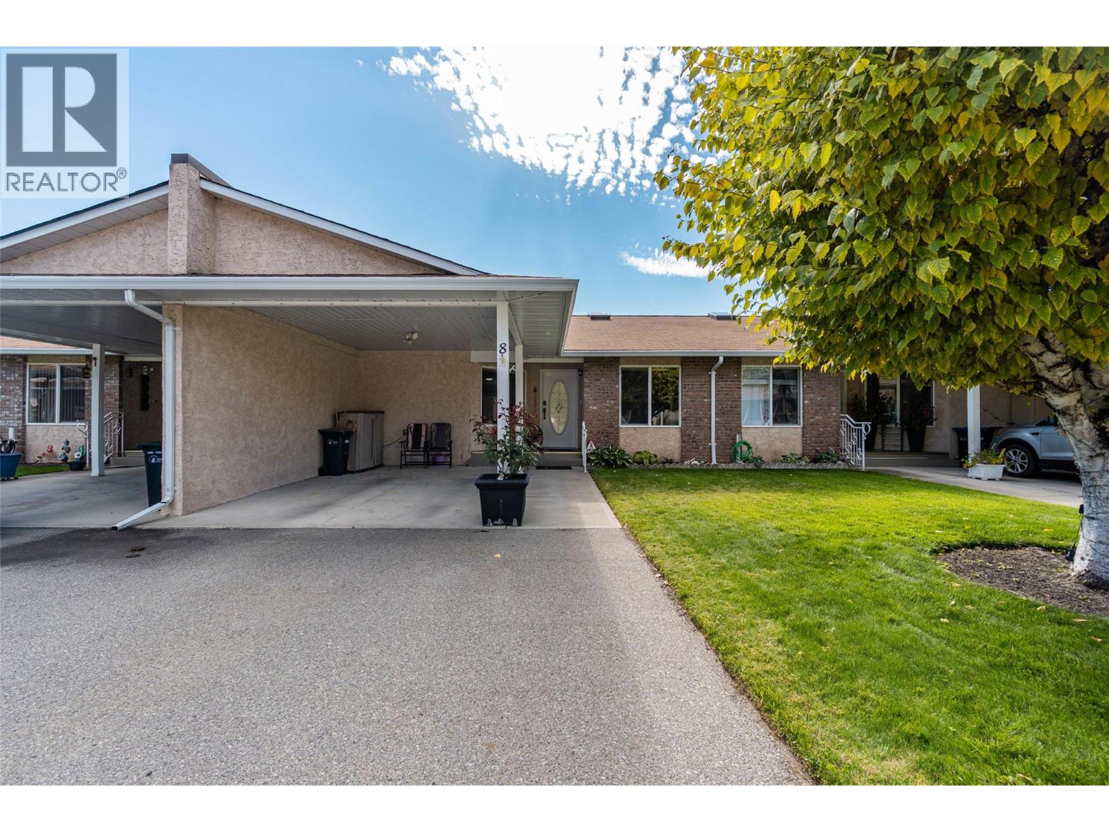 115 Redwing Place Unit# 8, Oliver, British Columbia  V0H 1T4 - Photo 1 - 10365057