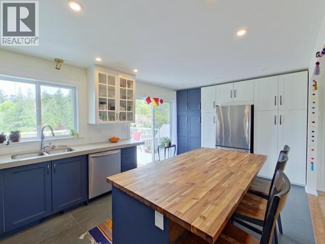 6885 Lesley Cres, Powell River, British Columbia - Photo 15 - 19394