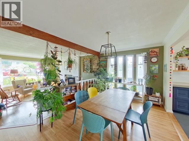 6885 Lesley Cres, Powell River, British Columbia - Photo 2 - 19394