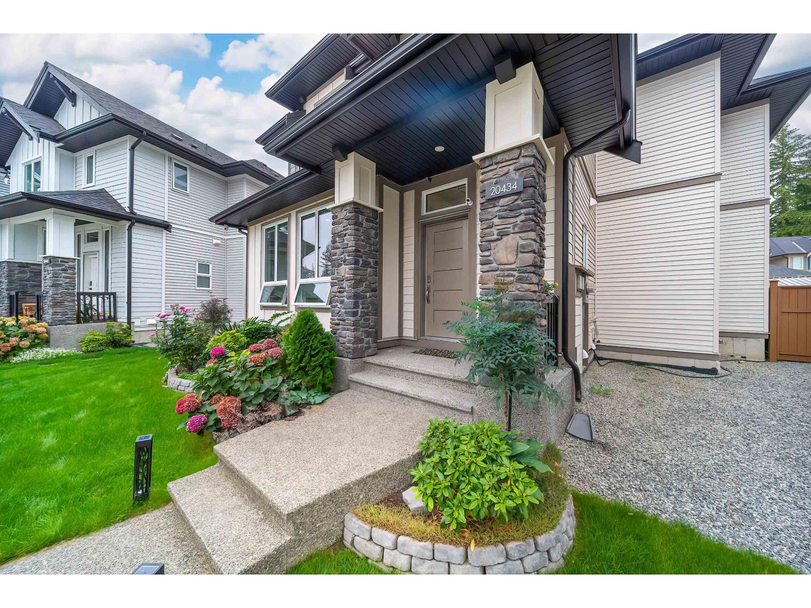 20434 76a Avenue, Langley, British Columbia  V2Y 3T1 - Photo 4 - R3065530