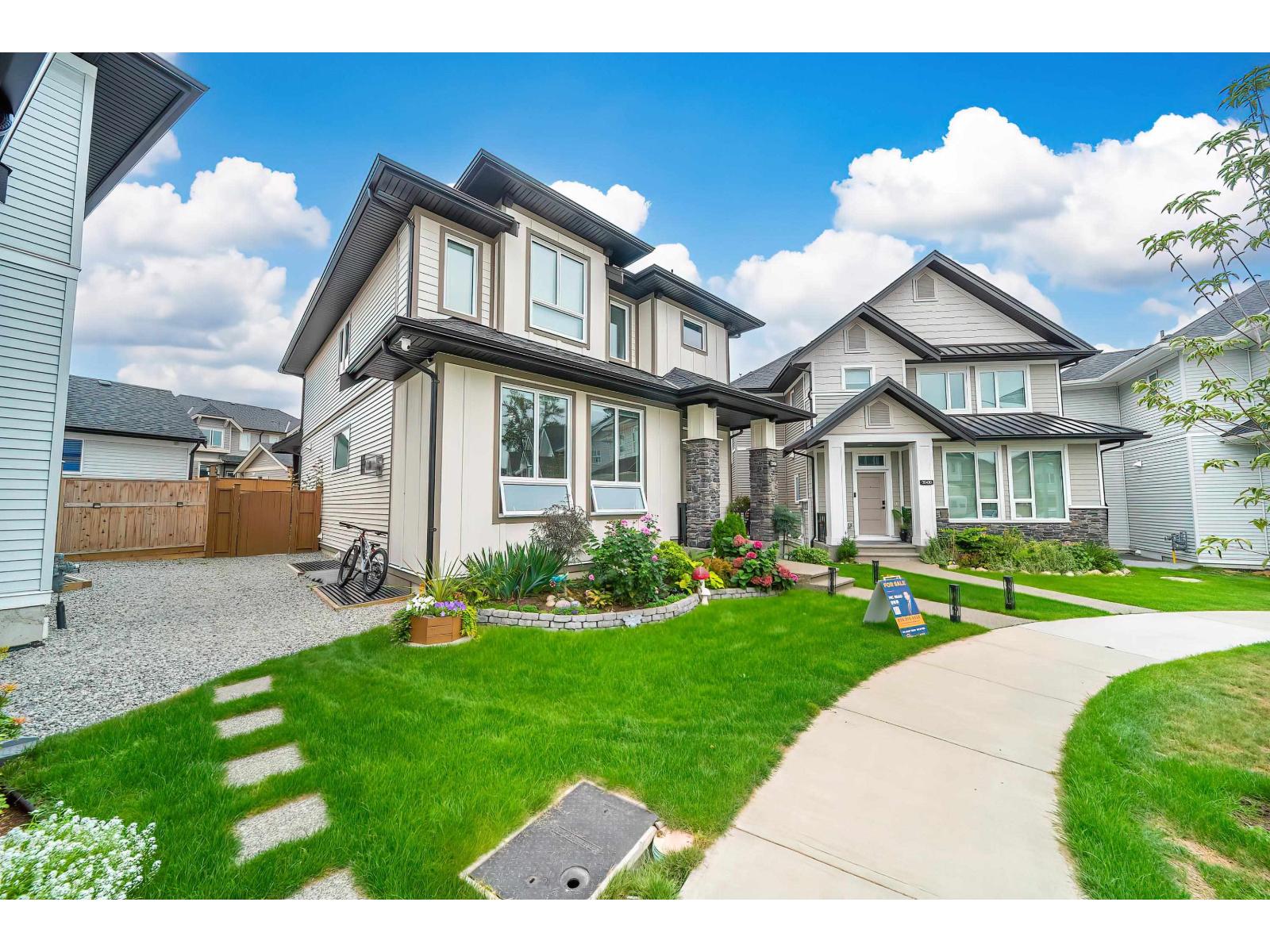 20434 76a Avenue, Langley, British Columbia  V2Y 3T1 - Photo 3 - R3065530