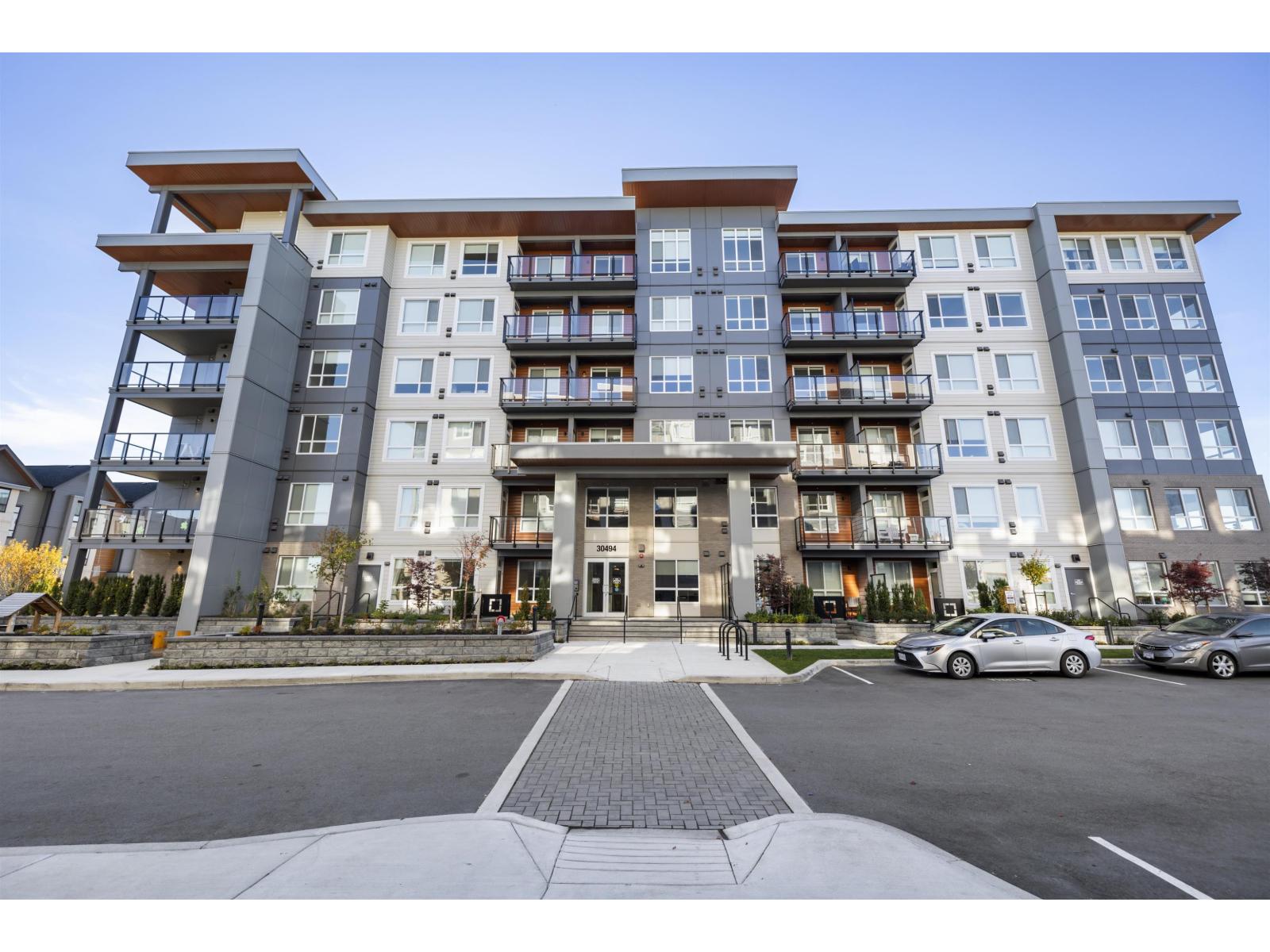 210 30494 Cardinal Avenue, Abbotsford, British Columbia  V2T 6L4 - Photo 2 - R3065298