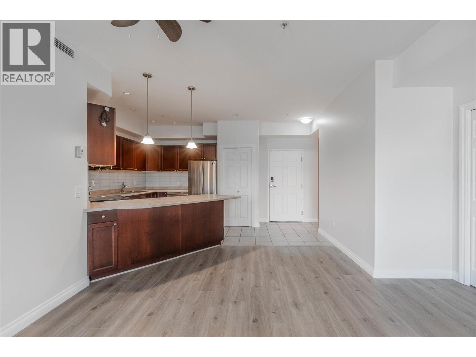 921 Spillway Road Unit# 212c, Oliver, British Columbia V0H 1T8 - Photo 4 - 10354156