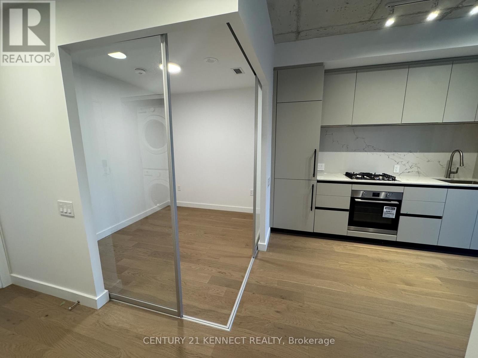 328 - 1720 Bayview Avenue, Toronto, Ontario M4G 3C4 - Photo 4 - C12507024