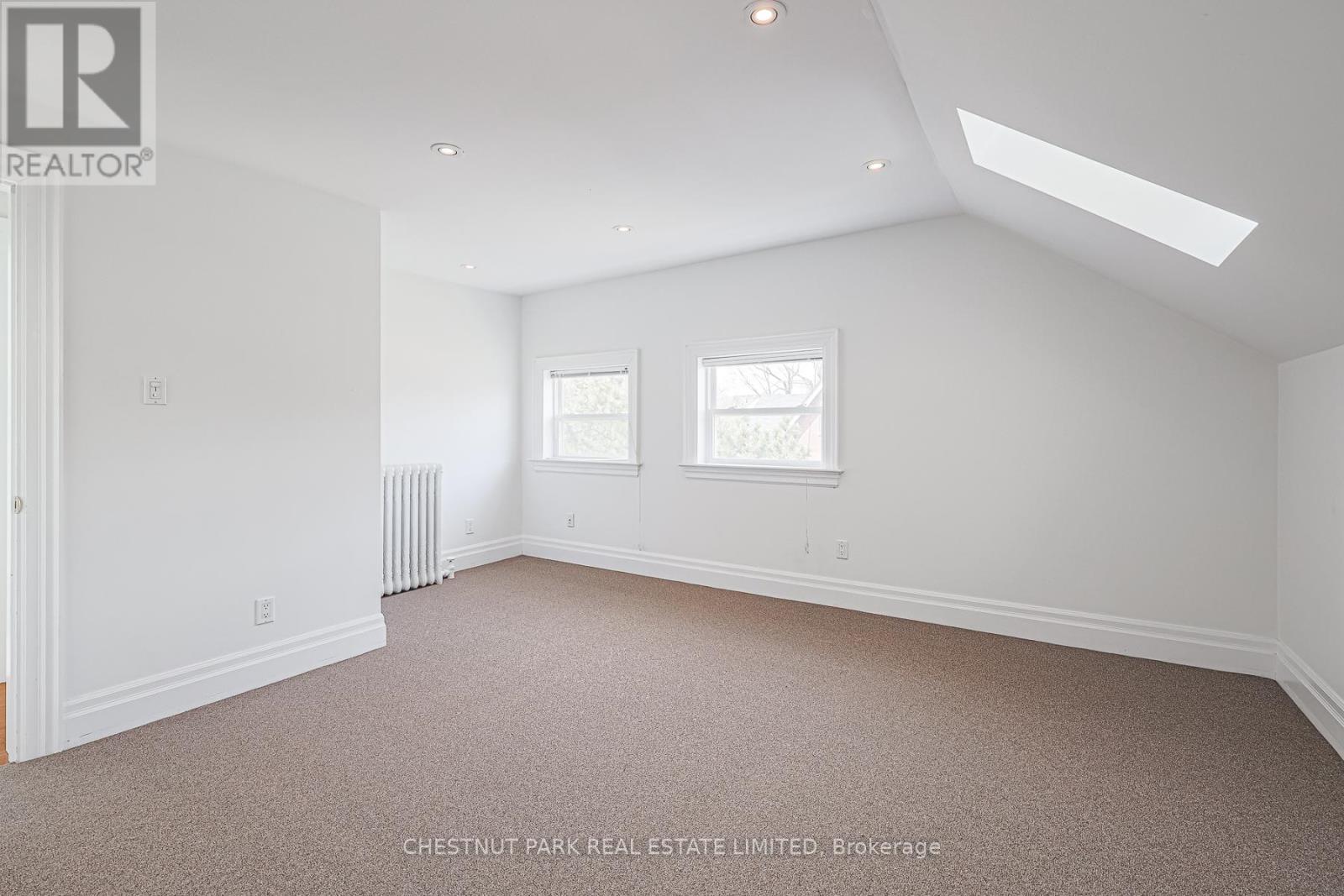 4 - 74 South Drive, Toronto, Ontario  M4W 1R5 - Photo 18 - C12519500