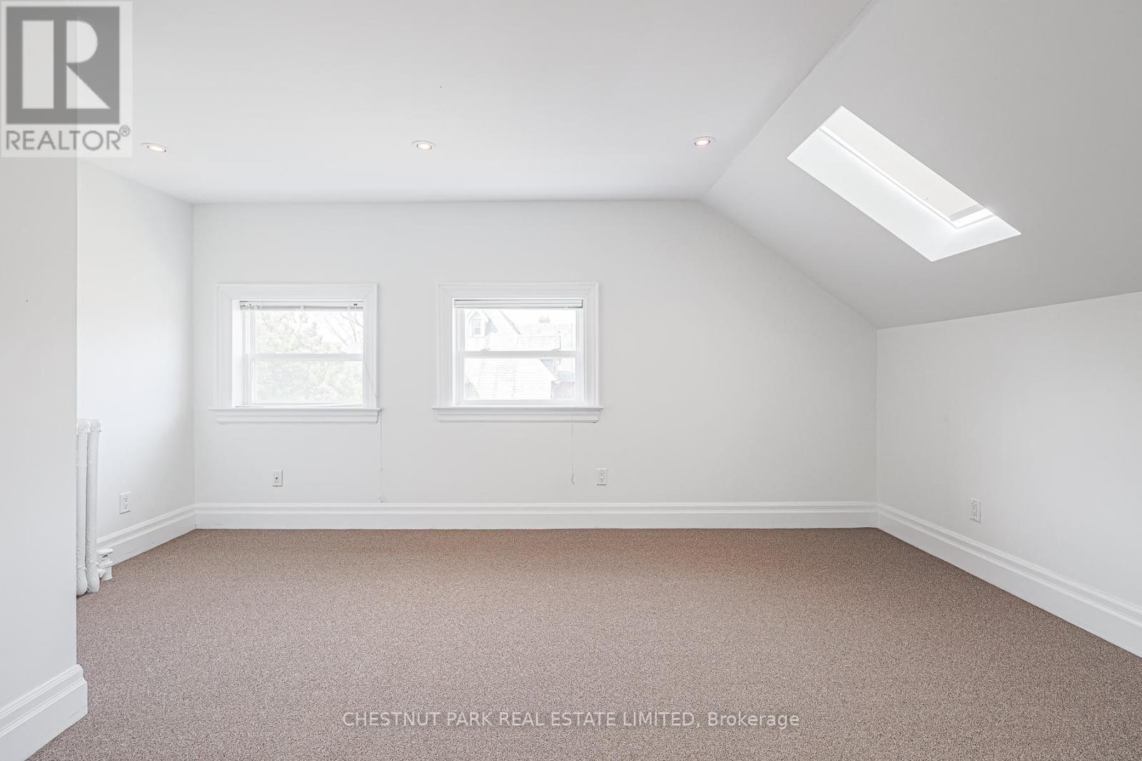 4 - 74 South Drive, Toronto, Ontario  M4W 1R5 - Photo 19 - C12519500