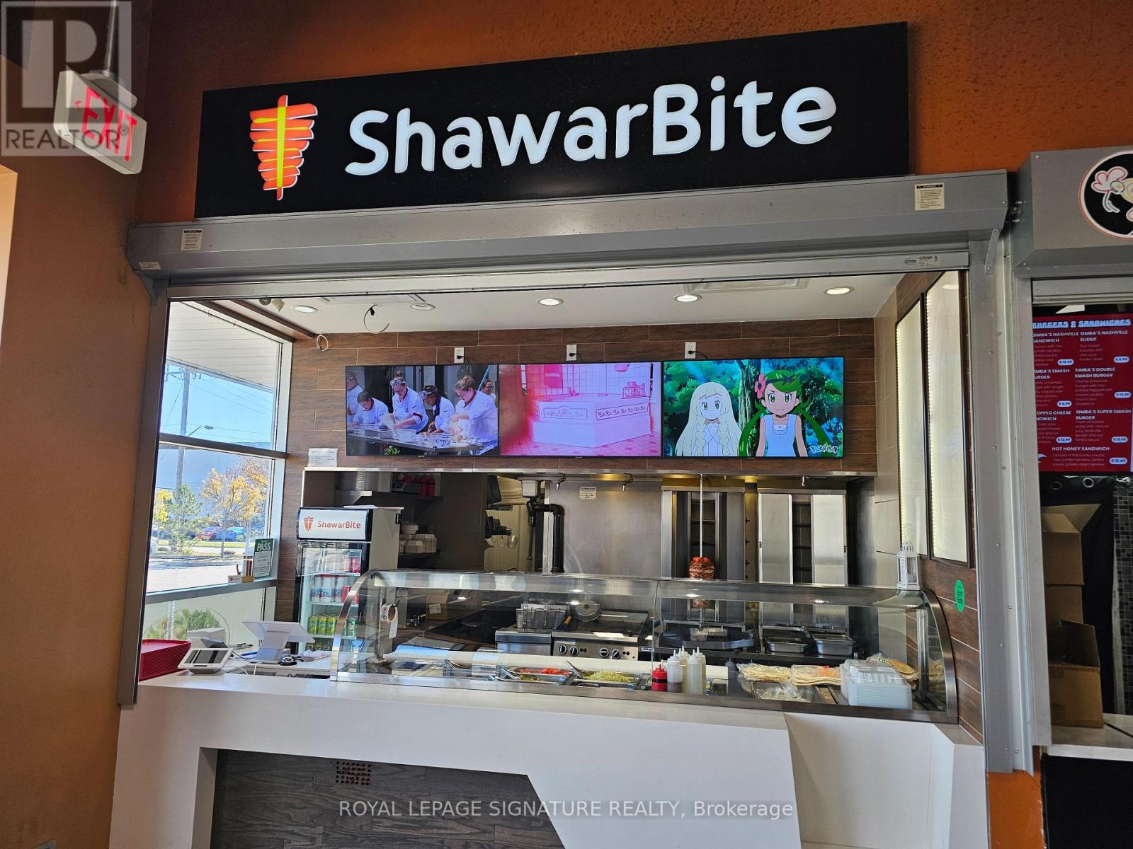 A210 - 16 MALLARD ROAD, Toronto, Ontario