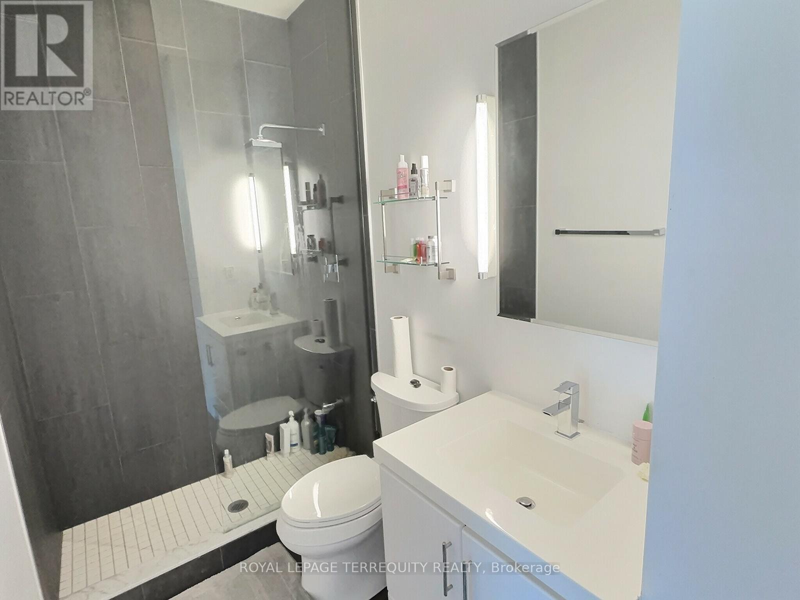 Th117 - 90 Stadium Road, Toronto, Ontario  M5V 3W5 - Photo 17 - C12519524