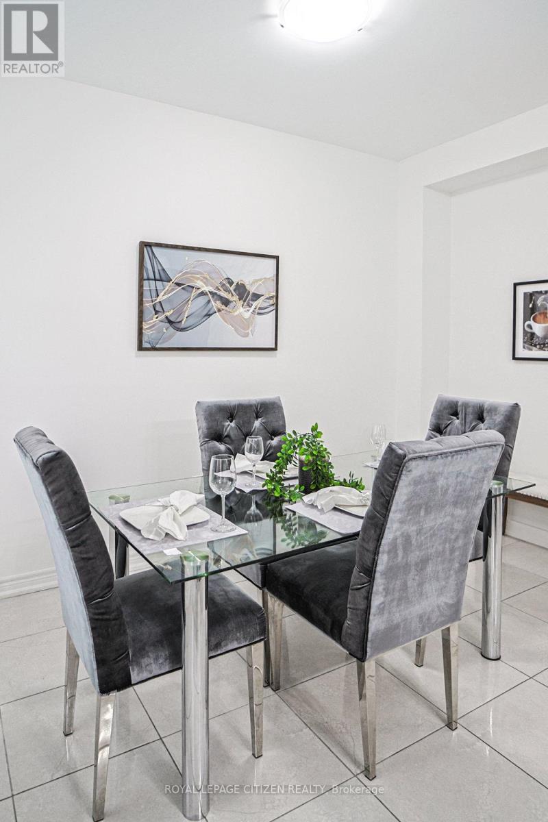 3059 Postridge Drive, Oakville, Ontario  L6H 0S1 - Photo 17 - W12516534