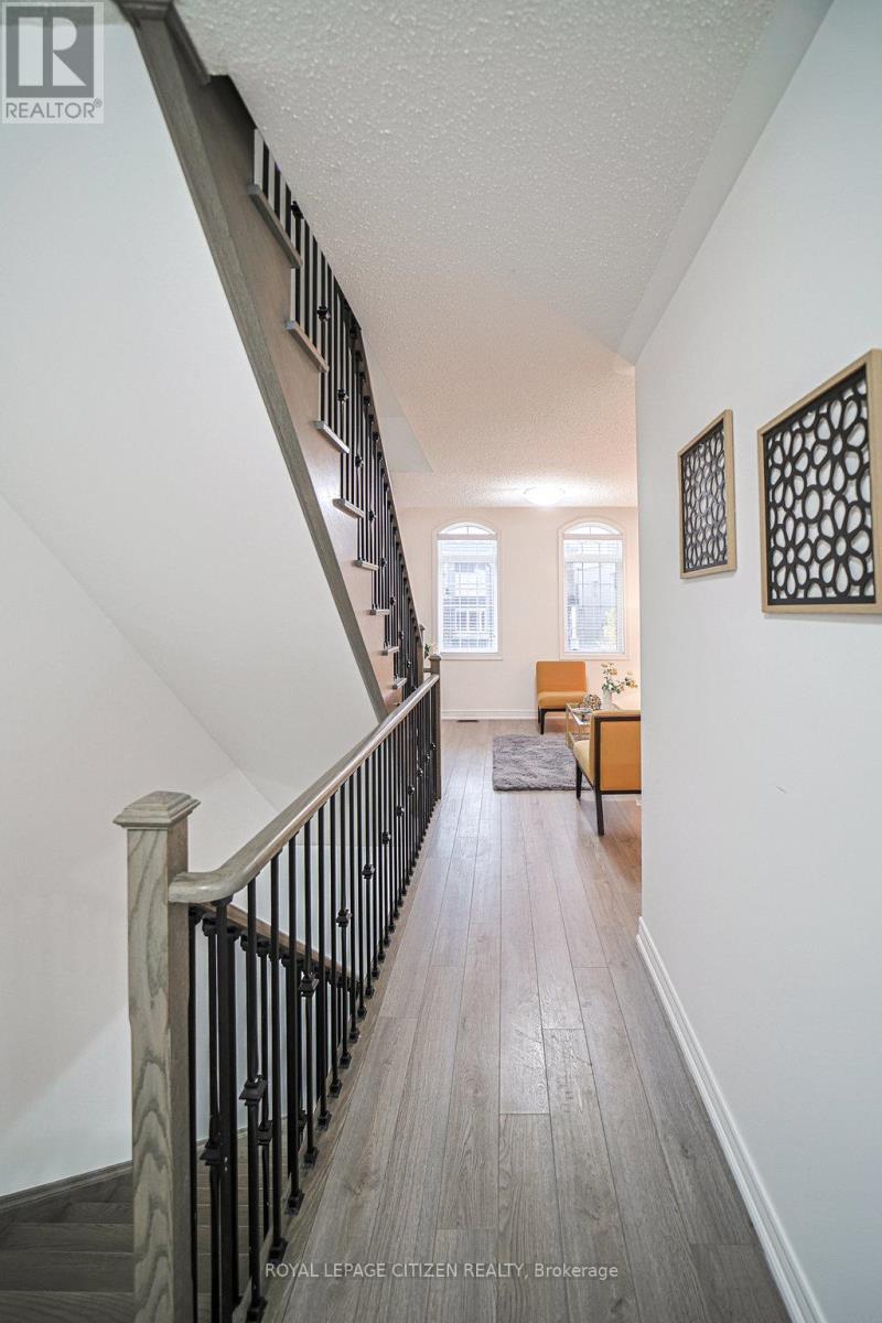 3059 Postridge Drive, Oakville, Ontario  L6H 0S1 - Photo 29 - W12516534