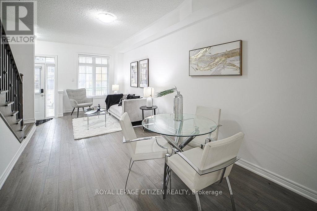 3059 Postridge Drive, Oakville, Ontario  L6H 0S1 - Photo 6 - W12516534