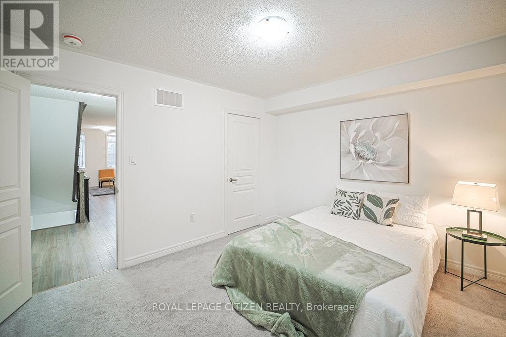 3059 Postridge Drive, Oakville, Ontario  L6H 0S1 - Photo 23 - W12516534