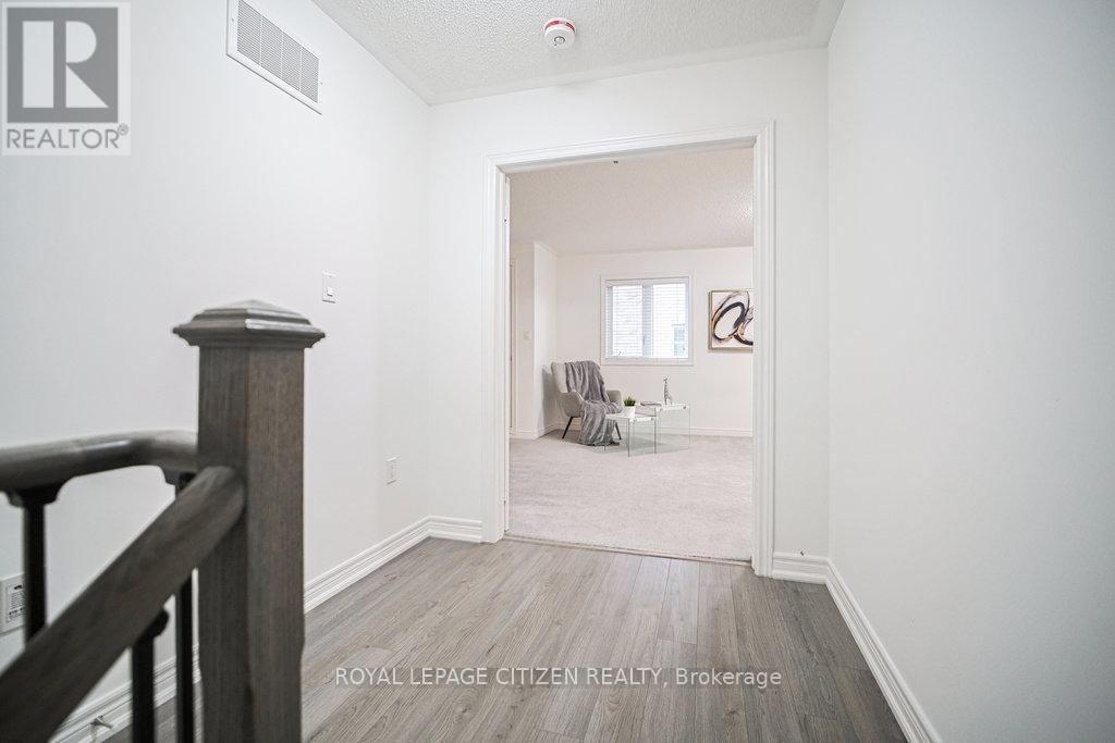 3059 Postridge Drive, Oakville, Ontario  L6H 0S1 - Photo 35 - W12516534