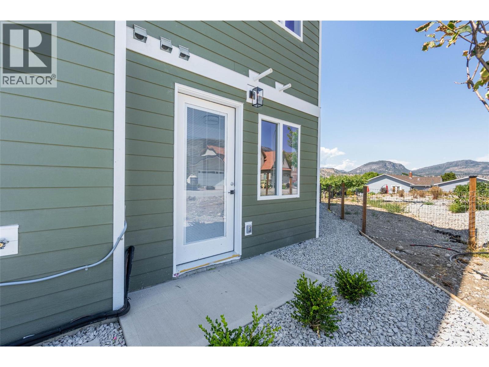 394 Chardonnay Avenue, Oliver, British Columbia  V0H 1T4 - Photo 12 - 10357447