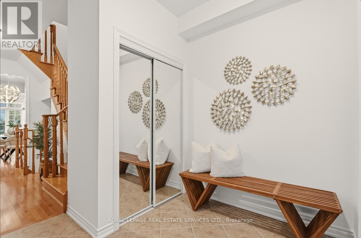 23 Sedgewick Place, Vaughan, Ontario  L4H 3J5 - Photo 6 - N12519496