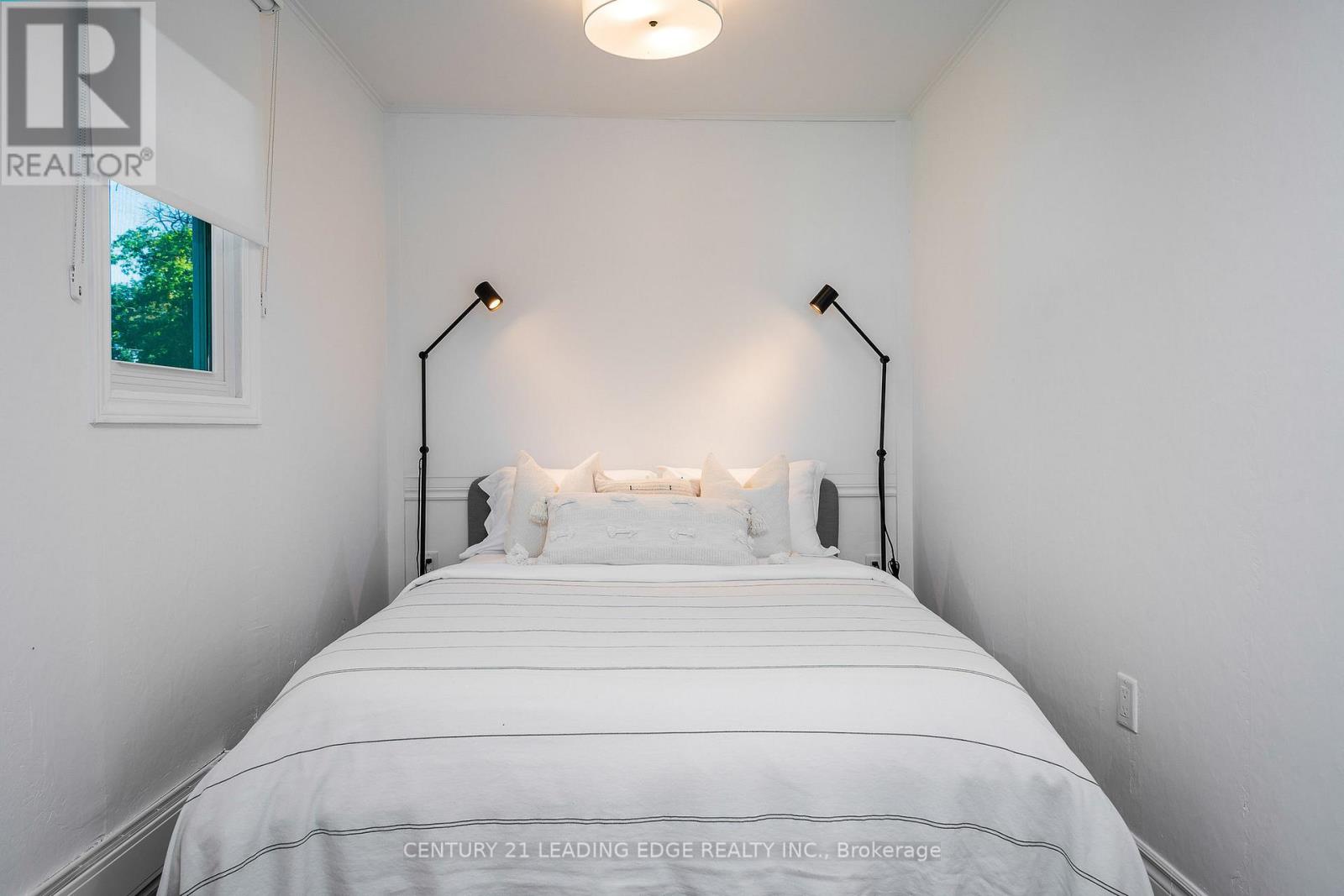 1988 River Road W, Wasaga Beach, Ontario  L9Z 2W1 - Photo 17 - S12519480