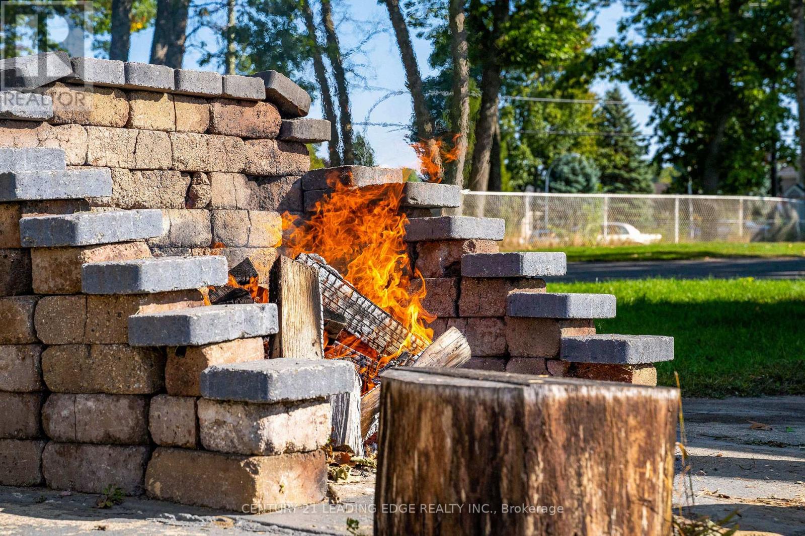 1988 River Road W, Wasaga Beach, Ontario  L9Z 2W1 - Photo 22 - S12519480