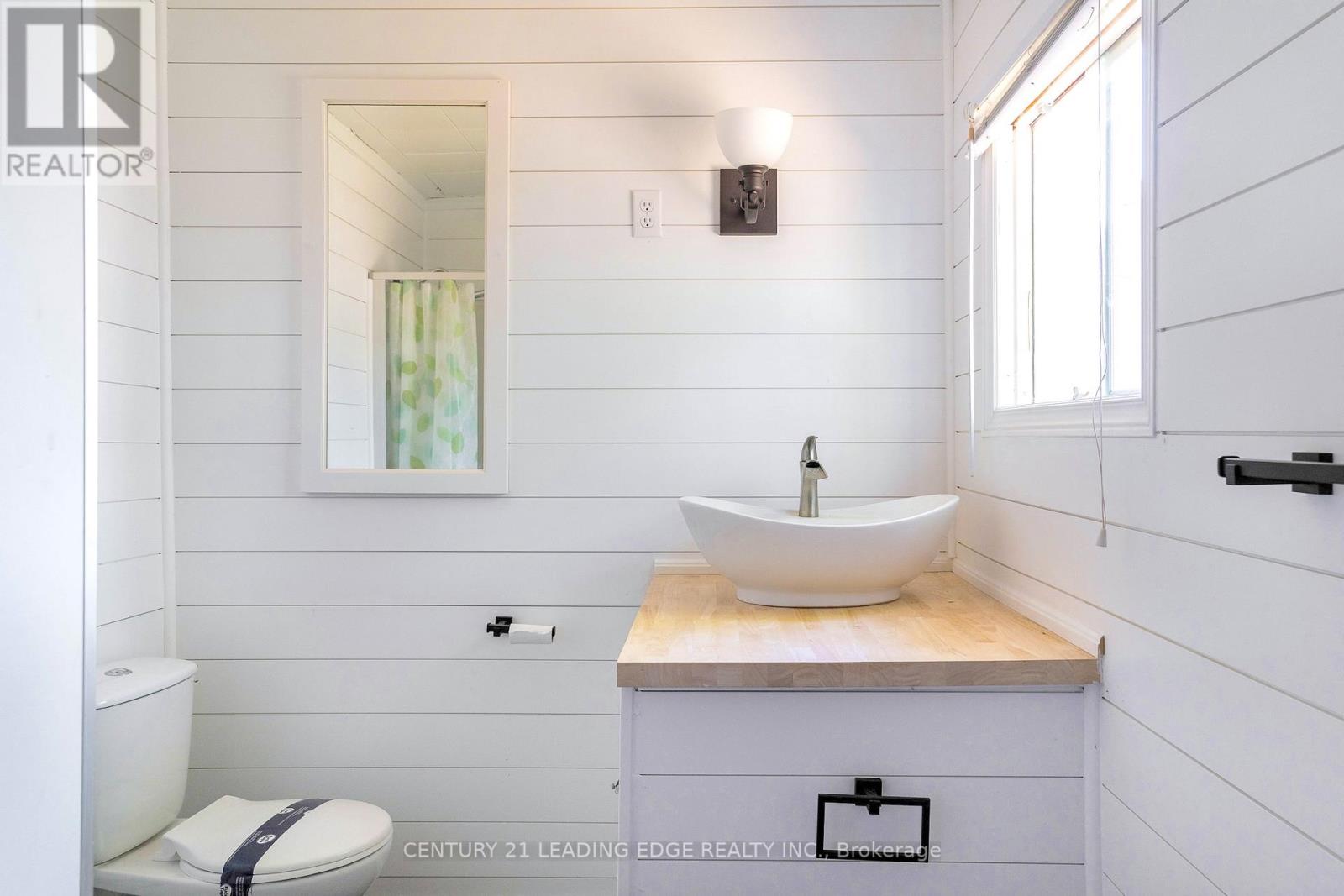 1988 River Road W, Wasaga Beach, Ontario  L9Z 2W1 - Photo 27 - S12519480