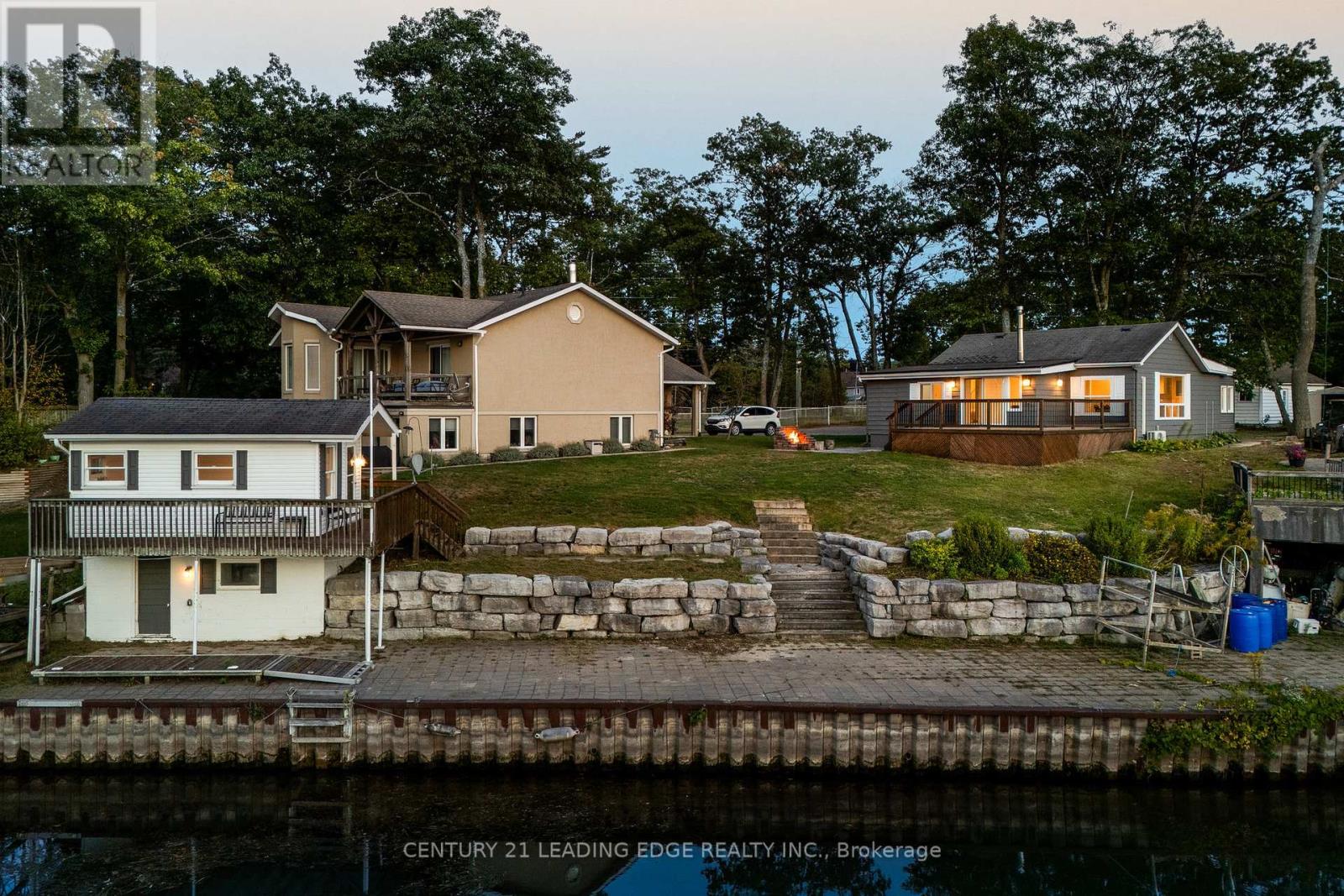 1988 River Road W, Wasaga Beach, Ontario  L9Z 2W1 - Photo 31 - S12519480