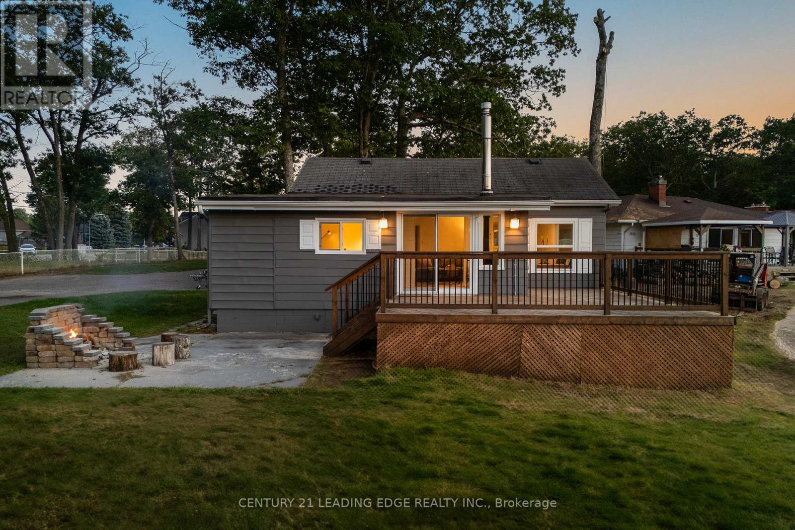 1988 River Road W, Wasaga Beach, Ontario  L9Z 2W1 - Photo 32 - S12519480