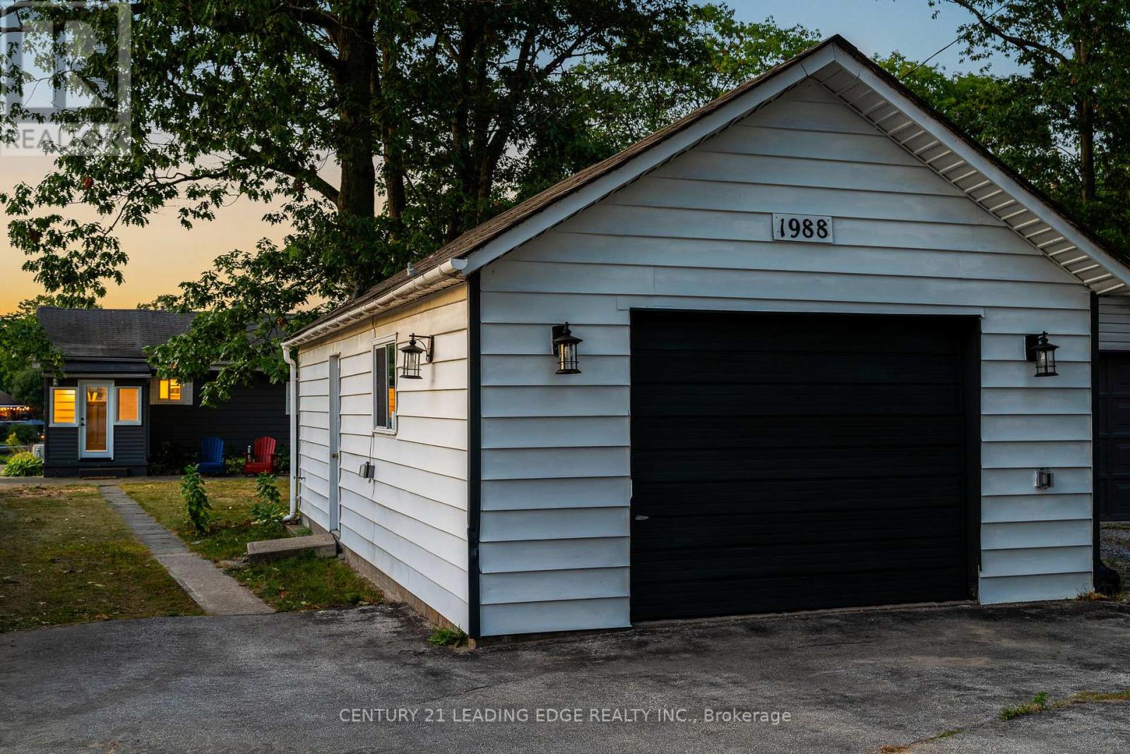 1988 River Road W, Wasaga Beach, Ontario  L9Z 2W1 - Photo 38 - S12519480