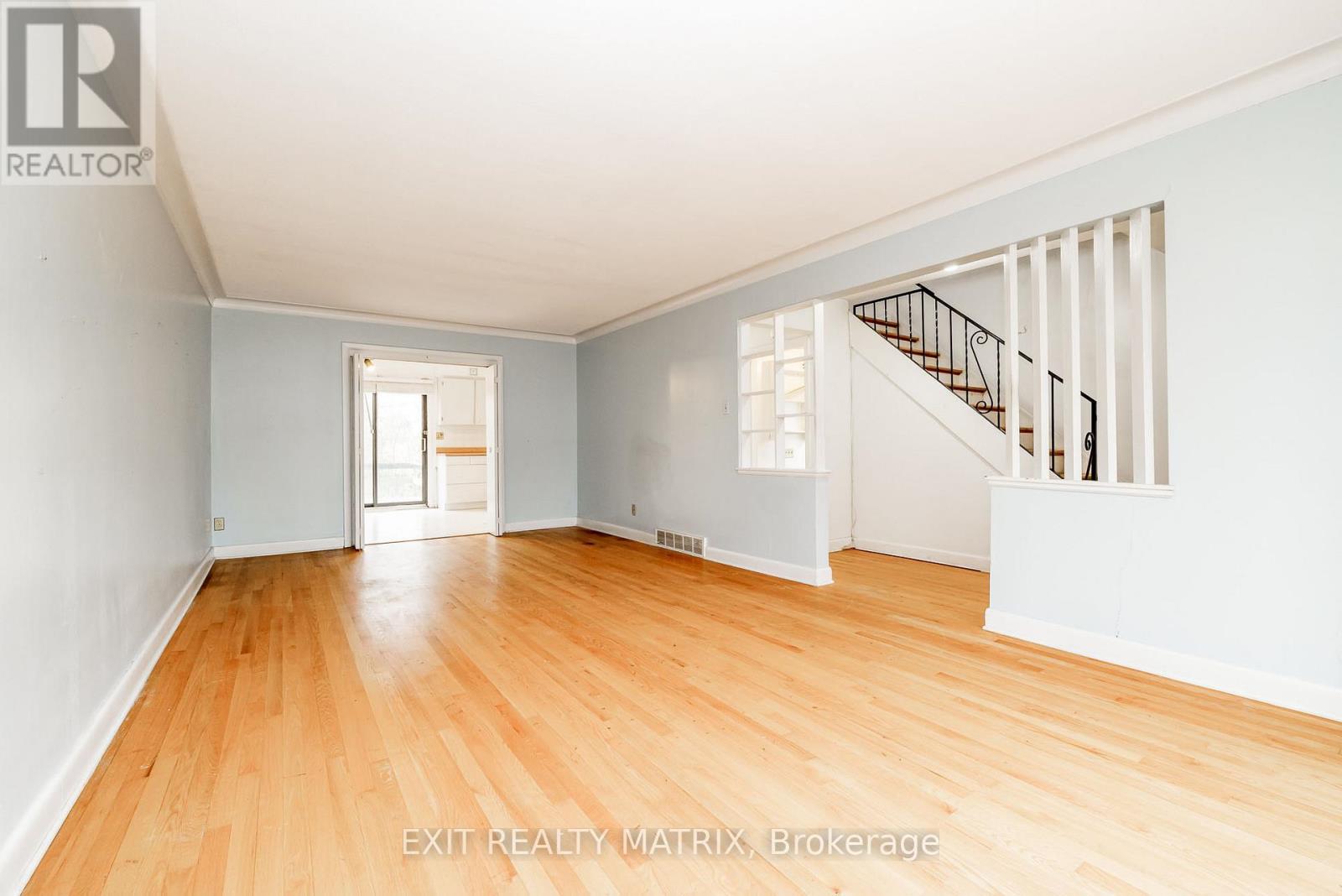 426 Apple Tree Lane, Ottawa, Ontario  K1K 2R6 - Photo 11 - X12519640