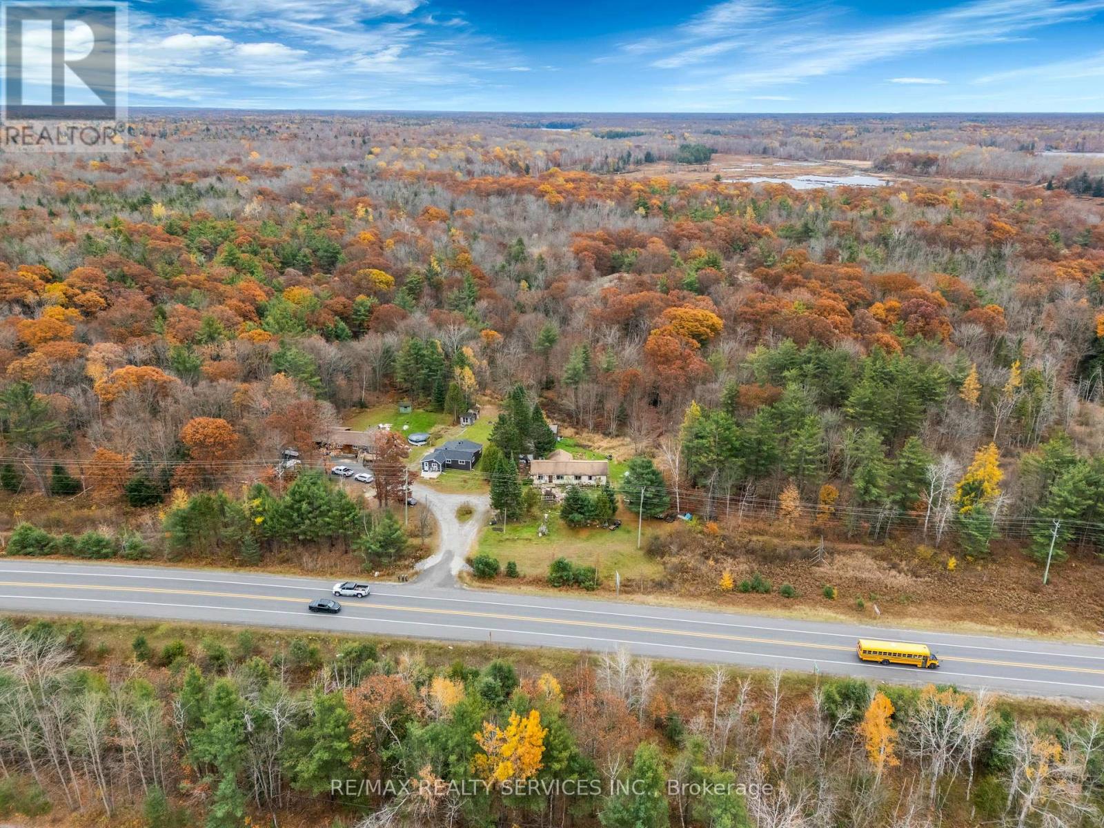 7826 Lake Jospeh Road, Georgian Bay, Ontario  P0B 1K0 - Photo 43 - X12097186