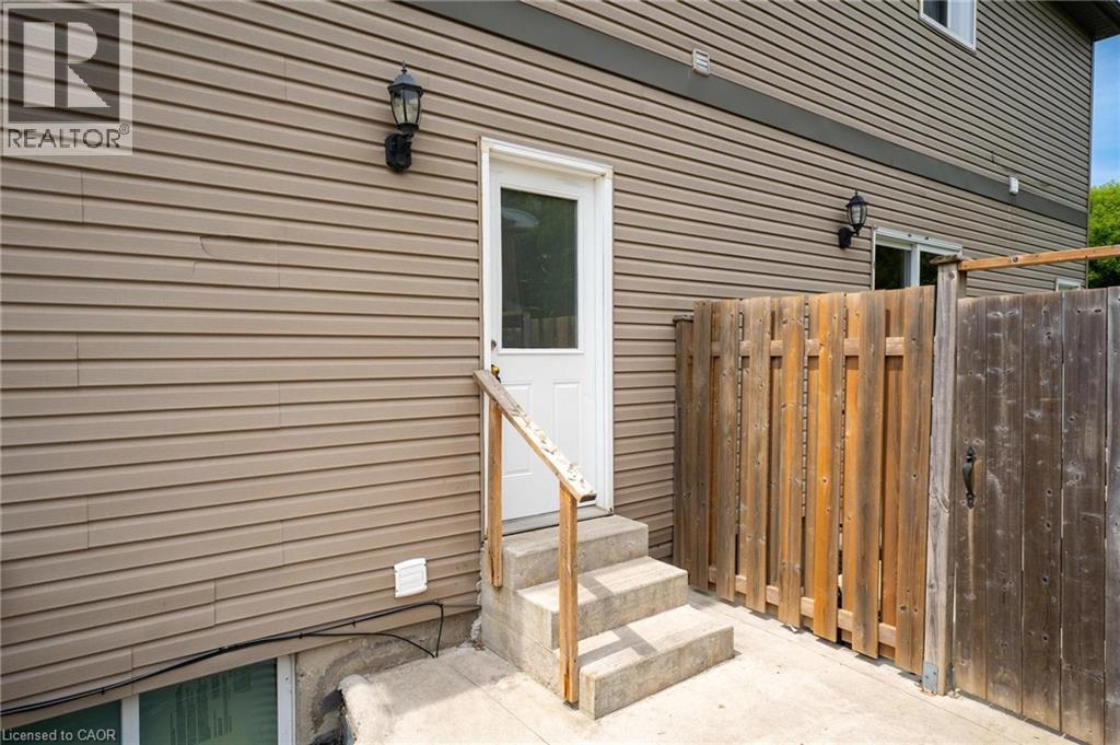 120 Jansen Avenue, Kitchener, Ontario  N2A 2L7 - Photo 6 - 40786231