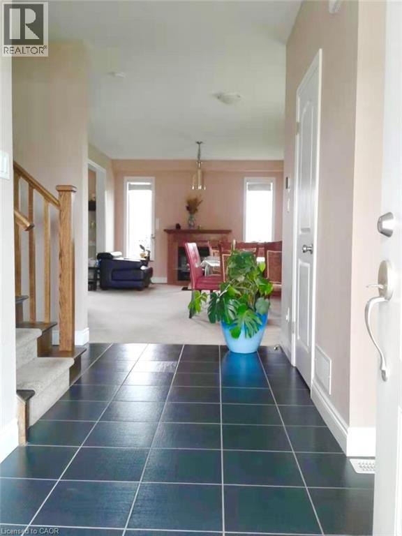 212 Westfield Place, Waterloo, Ontario N2T 2R2 - Photo 11 - 40785940