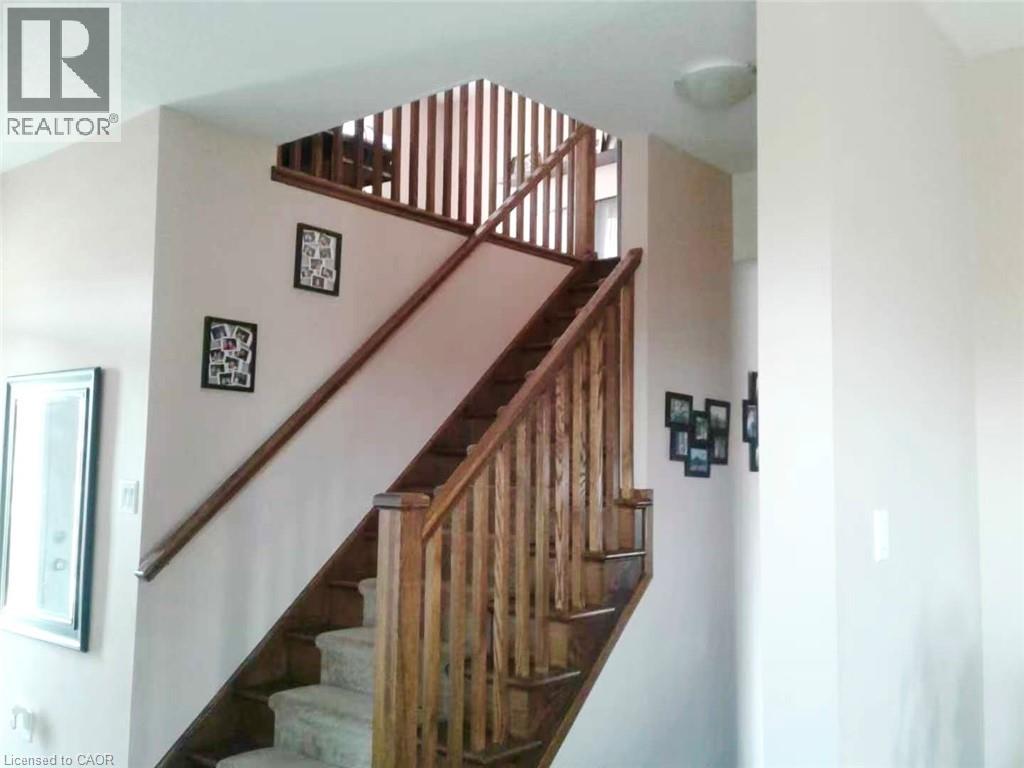 212 Westfield Place, Waterloo, Ontario N2T 2R2 - Photo 8 - 40785940