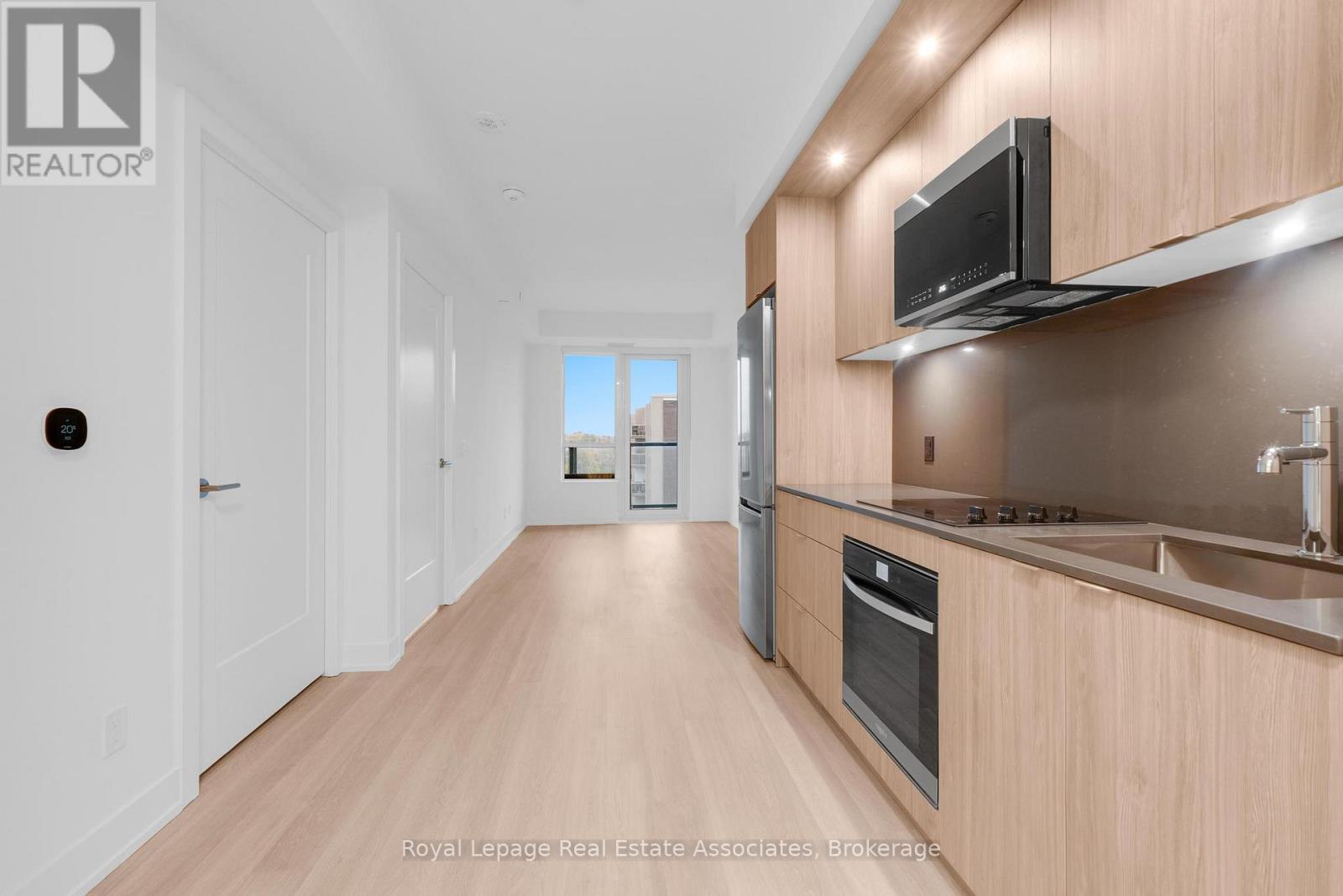 601 - 60 CENTRAL PARK ROADWAY, Toronto, Ontario