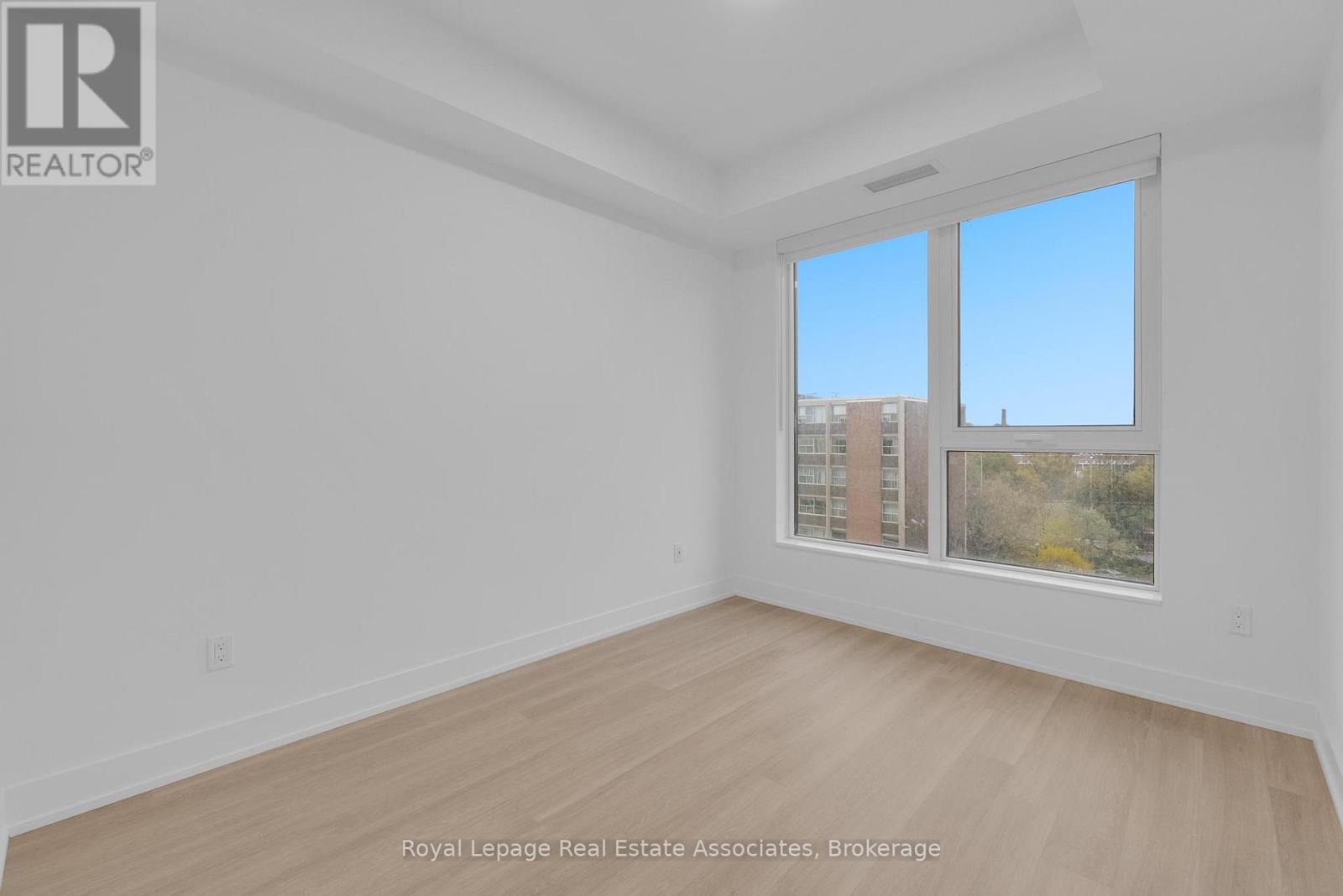 601 - 60 Central Park Roadway, Toronto, Ontario  M9A 3K1 - Photo 11 - W12519498