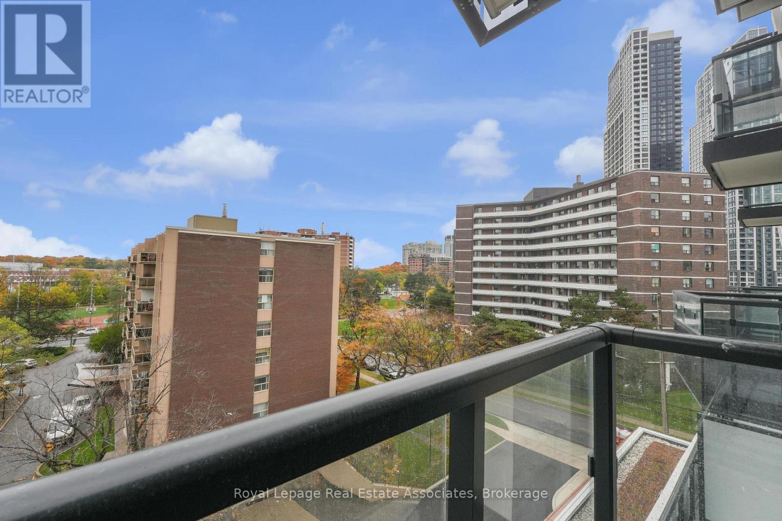 601 - 60 Central Park Roadway, Toronto, Ontario  M9A 3K1 - Photo 14 - W12519498