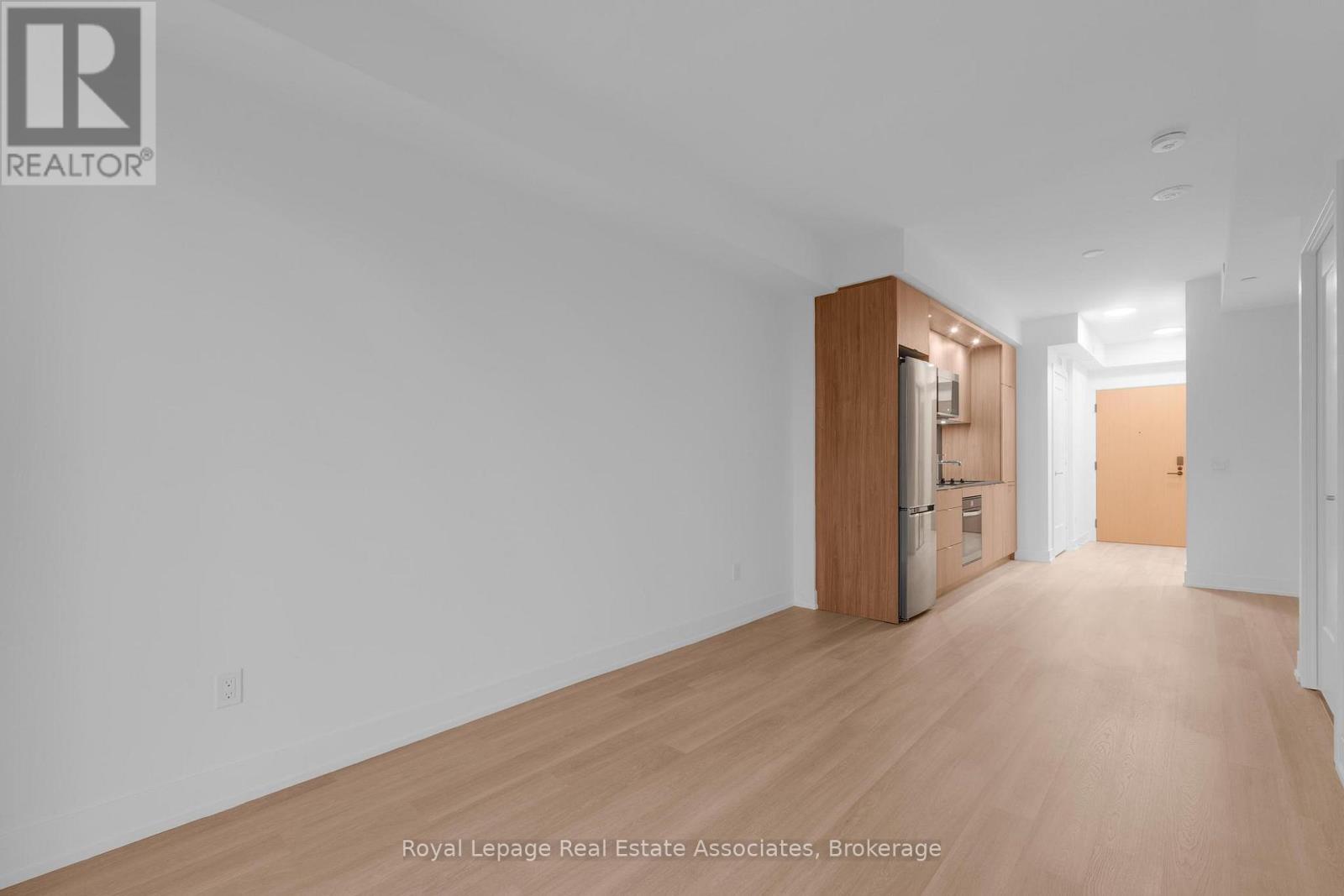 601 - 60 Central Park Roadway, Toronto, Ontario  M9A 3K1 - Photo 7 - W12519498