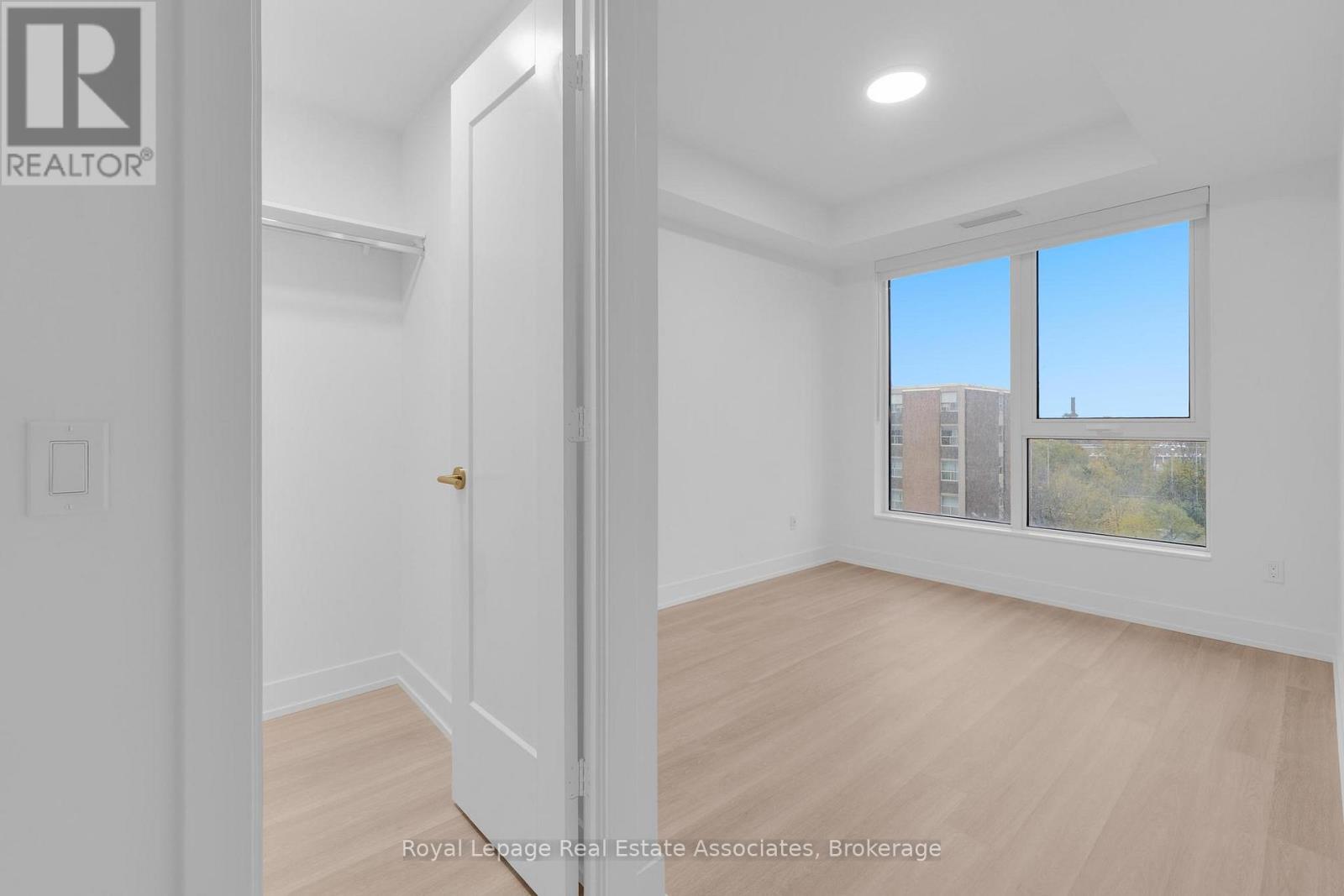 601 - 60 Central Park Roadway, Toronto, Ontario  M9A 3K1 - Photo 9 - W12519498