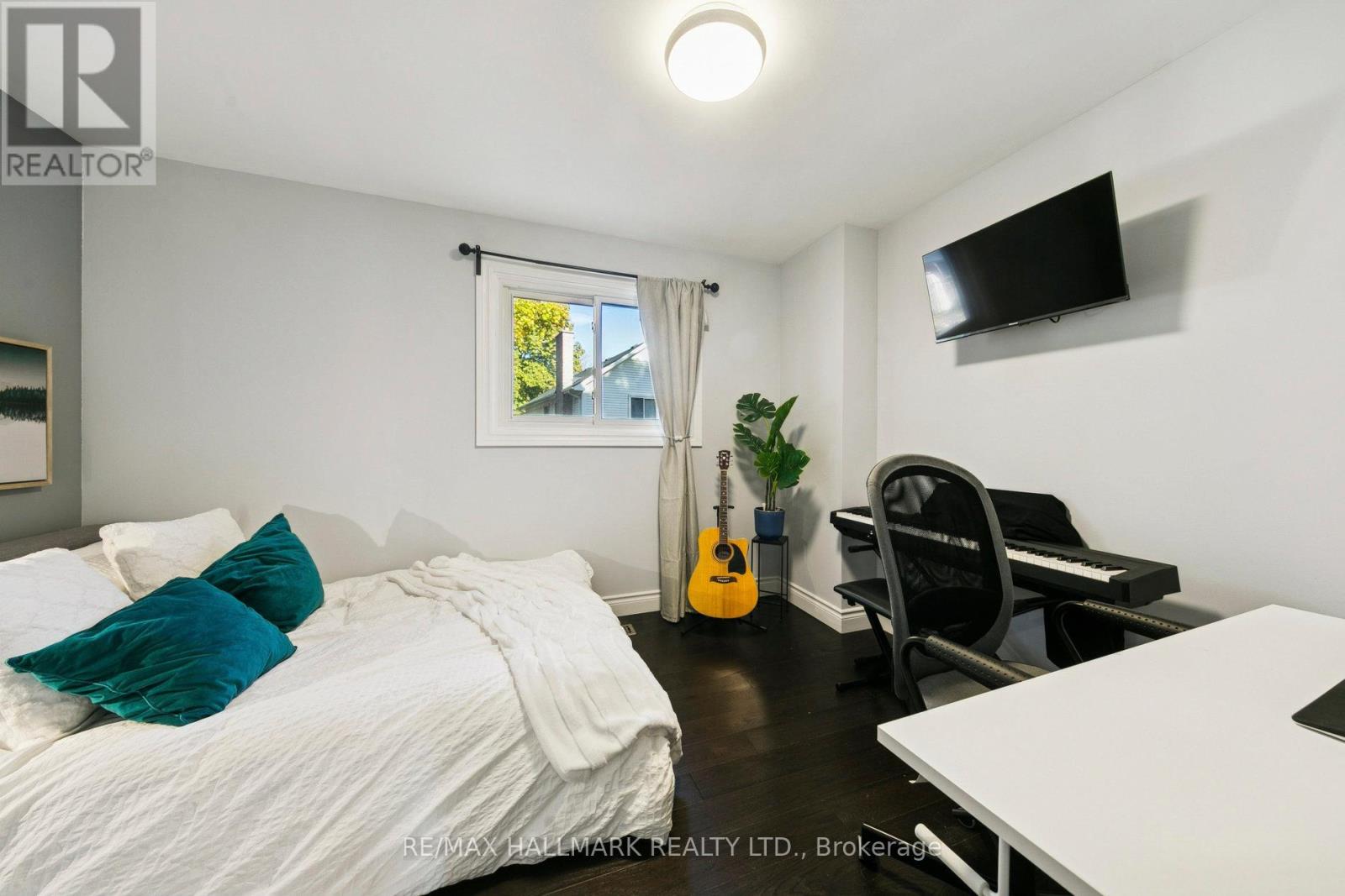 2251 Carol Road, Oakville, Ontario L6J 5K9 - Photo 25 - W12519514