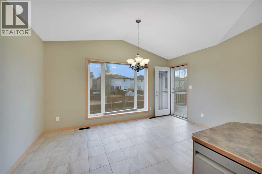 56 Allwright Close, Red Deer, Alberta  T4R 3P2 - Photo 12 - A2268151