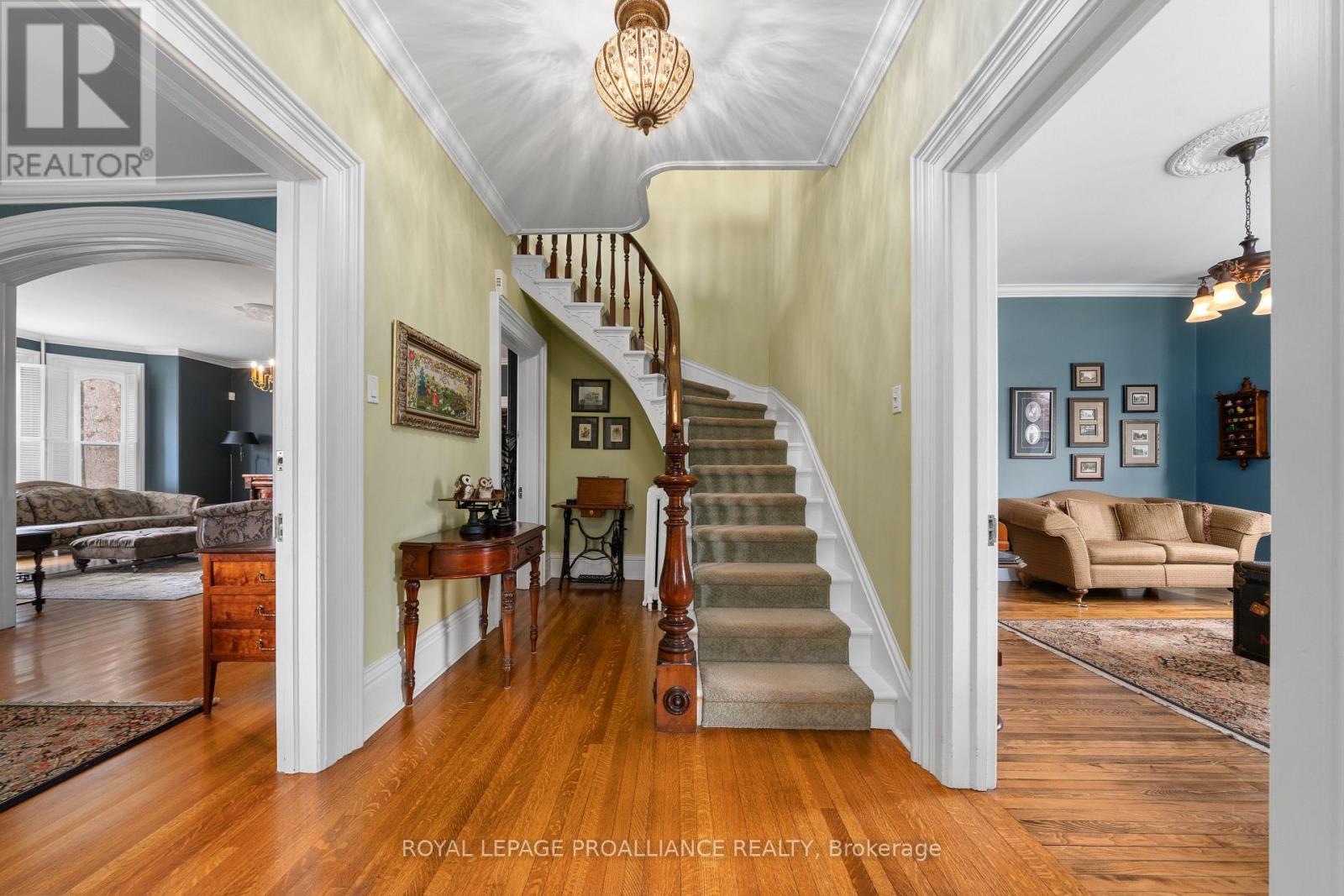 79 West Mary Street, Prince Edward County, Ontario K0K 2T0 - Photo 9 - X12519578