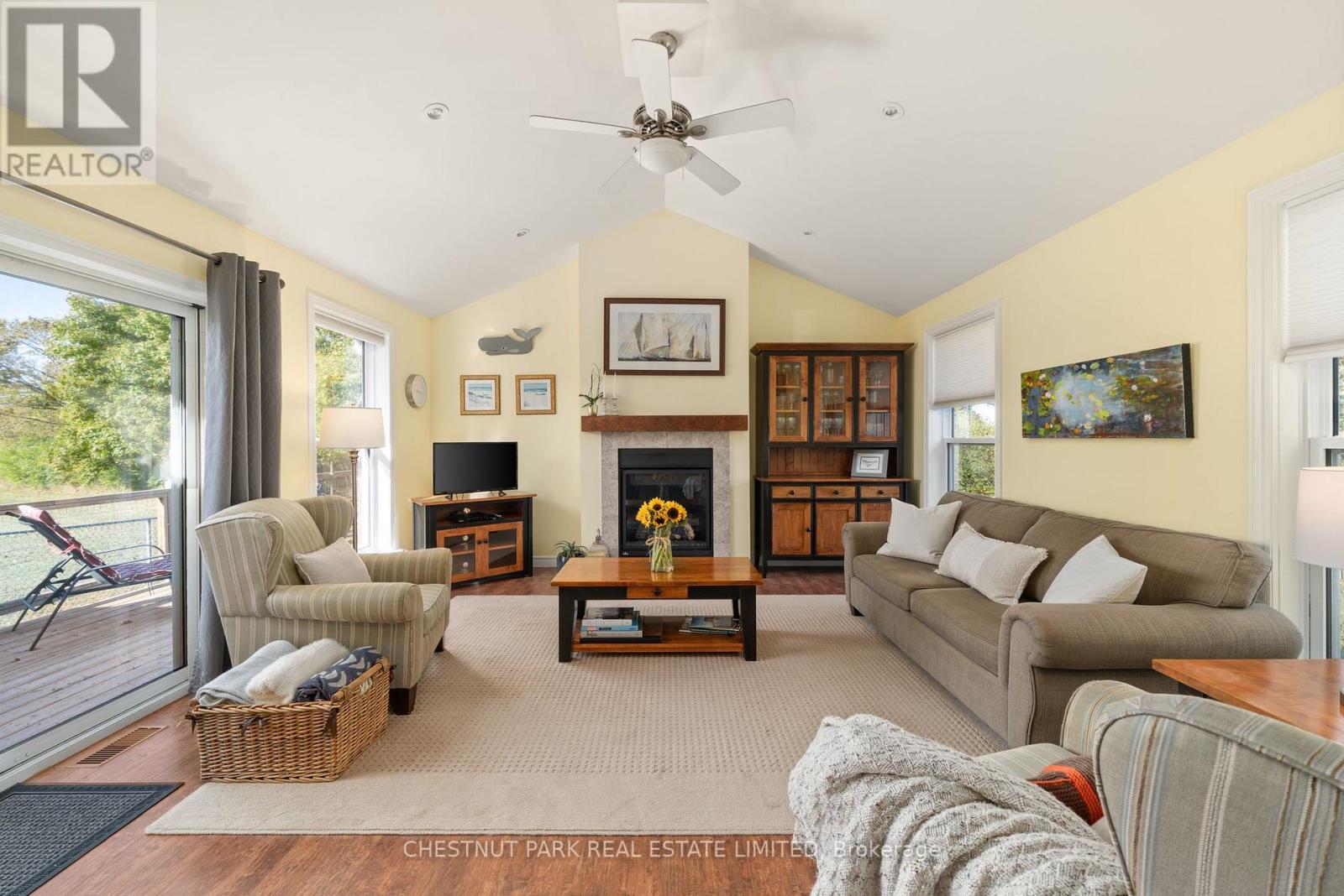 28 Huycks Point Road, Prince Edward County, Ontario K0K 3L0 - Photo 24 - X12519584