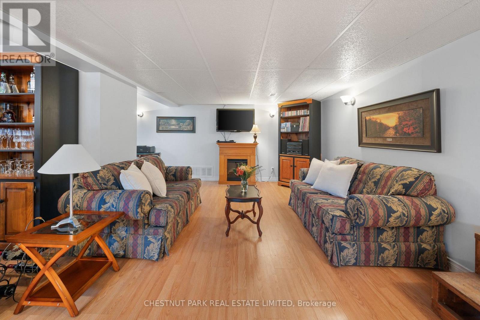 28 Huycks Point Road, Prince Edward County, Ontario K0K 3L0 - Photo 38 - X12519584