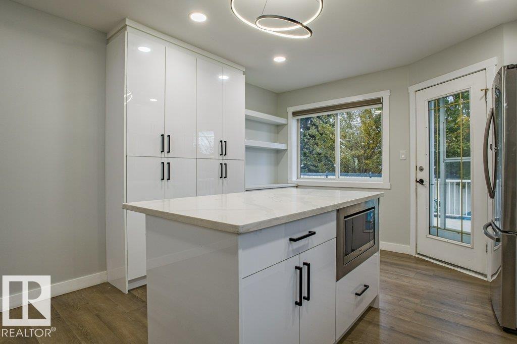 52 Jefferson Rd Nw Nw, Edmonton, Alberta  T6L 6R9 - Photo 10 - E4465001