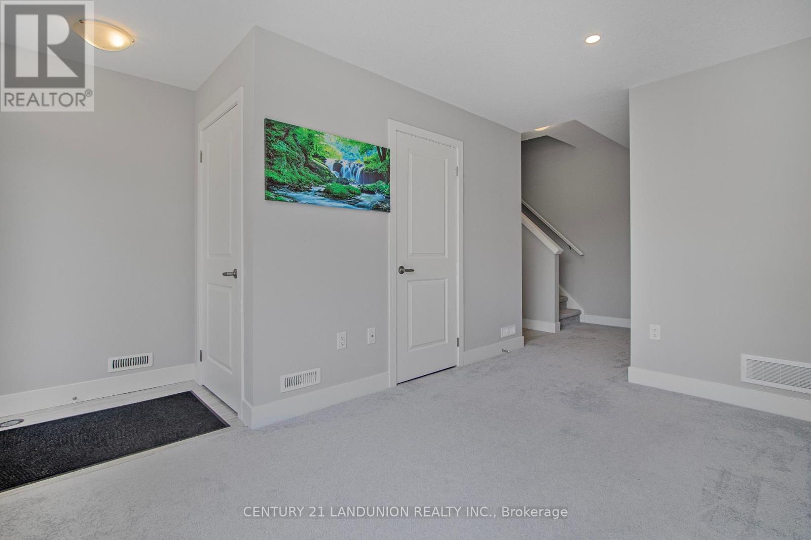 98 - 1960 Dalmagarry Road, London North, Ontario  N6G 0T8 - Photo 11 - X12519502