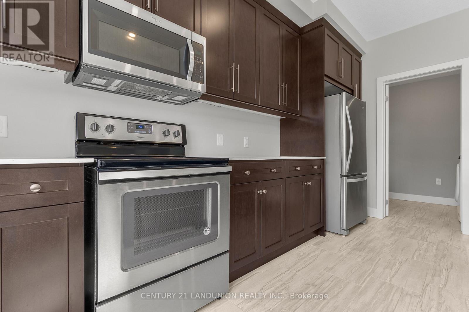 98 - 1960 Dalmagarry Road, London North, Ontario  N6G 0T8 - Photo 14 - X12519502