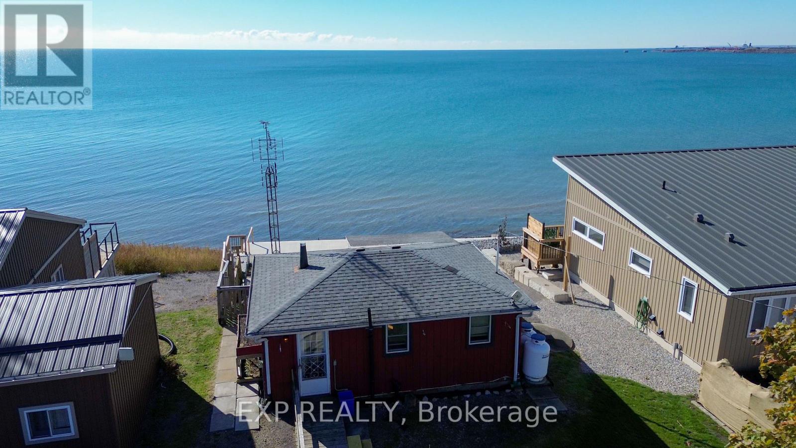 370 South Coast Drive, Haldimand, Ontario  N0A 1L0 - Photo 3 - X12519508