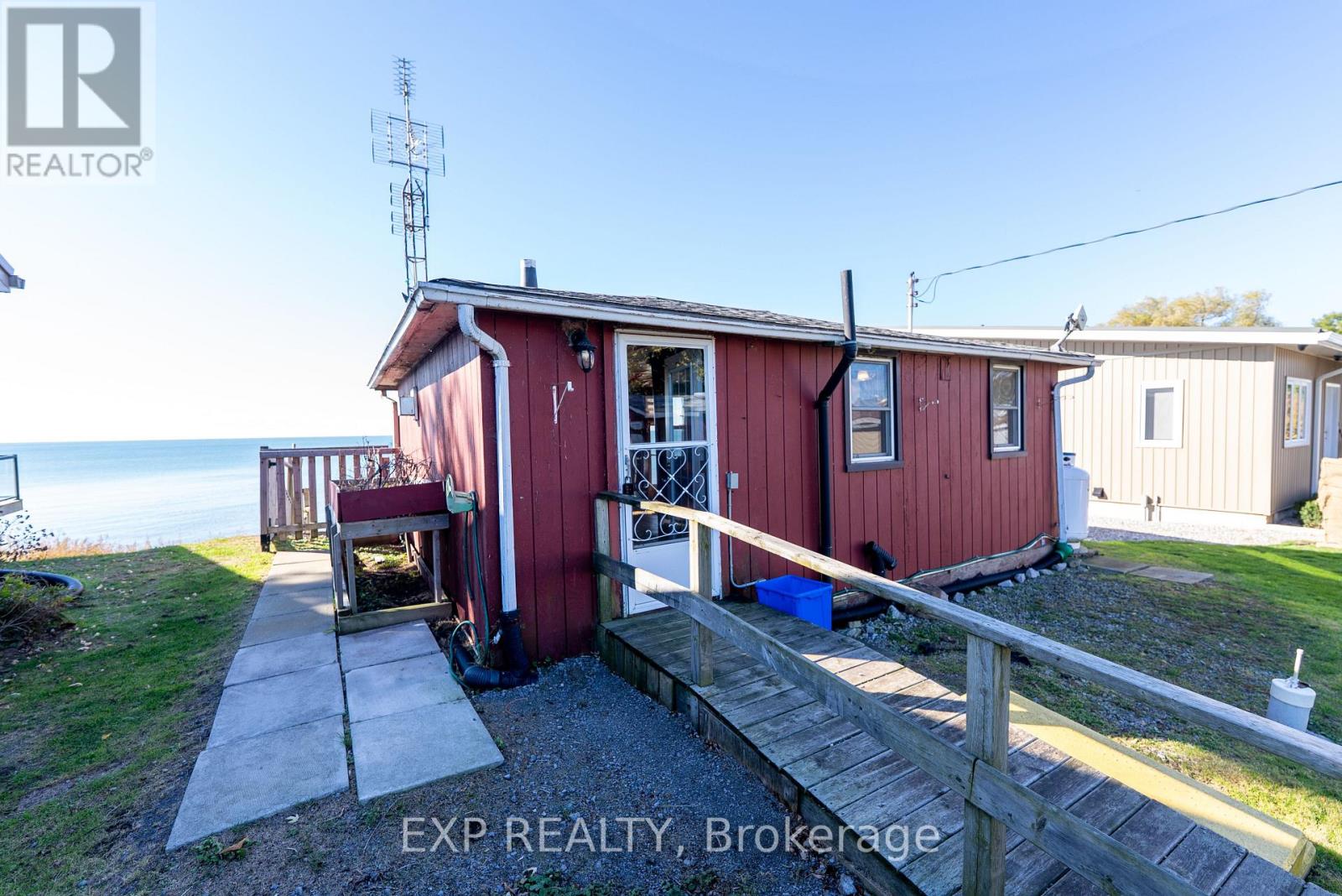 370 South Coast Drive, Haldimand, Ontario  N0A 1L0 - Photo 33 - X12519508