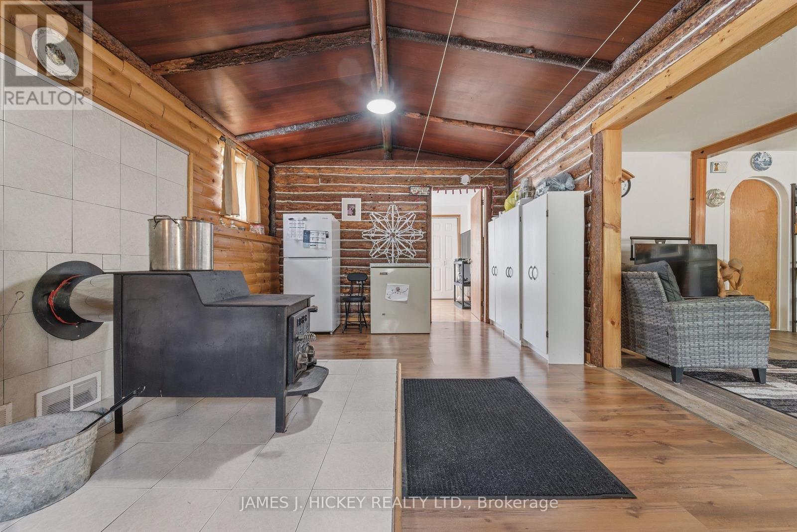 37103 Highway 17 Highway, Laurentian Hills, Ontario K0J 2H0 - Photo 12 - X12519562